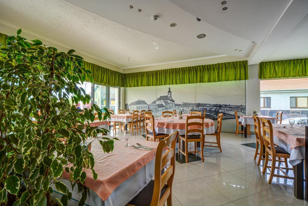 Hotel Samaria Šamorín المظهر الخارجي الصورة