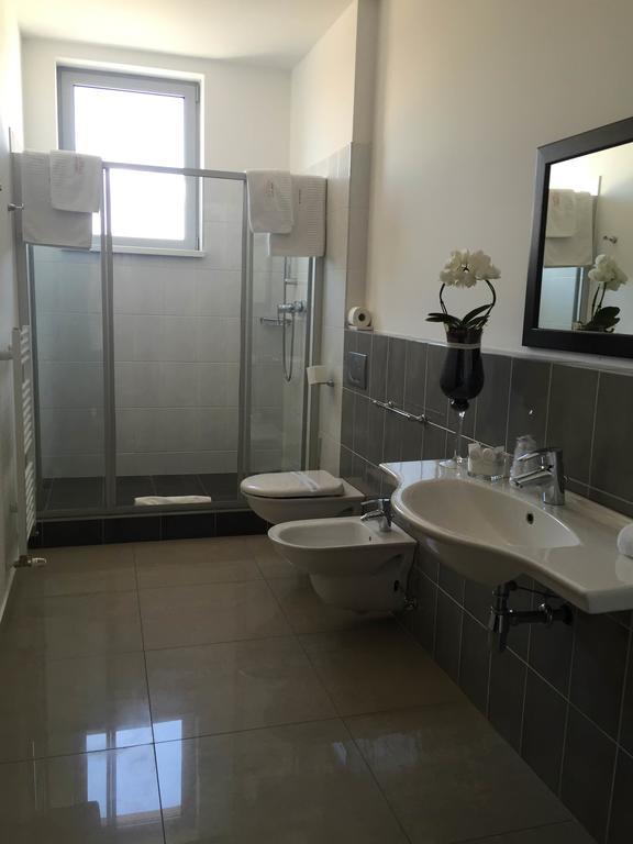 Hotel Samaria Šamorín المظهر الخارجي الصورة